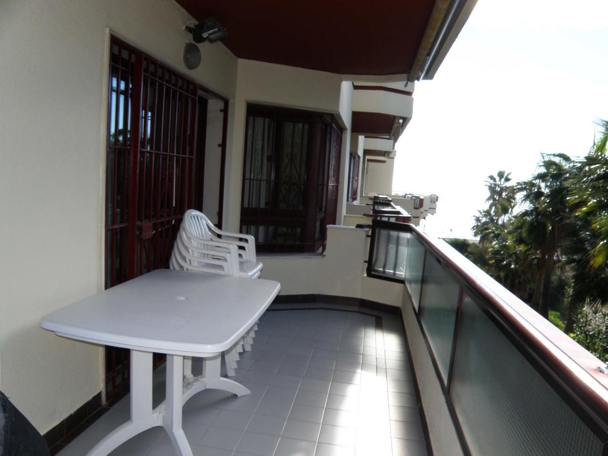 Apartamento En La Playa Leilighet Mijas Costa Eksteriør bilde