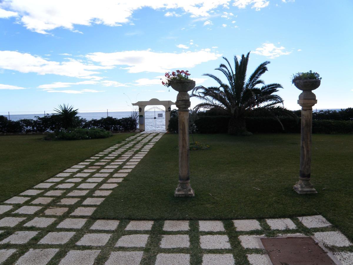 Apartamento En La Playa Leilighet Mijas Costa Eksteriør bilde